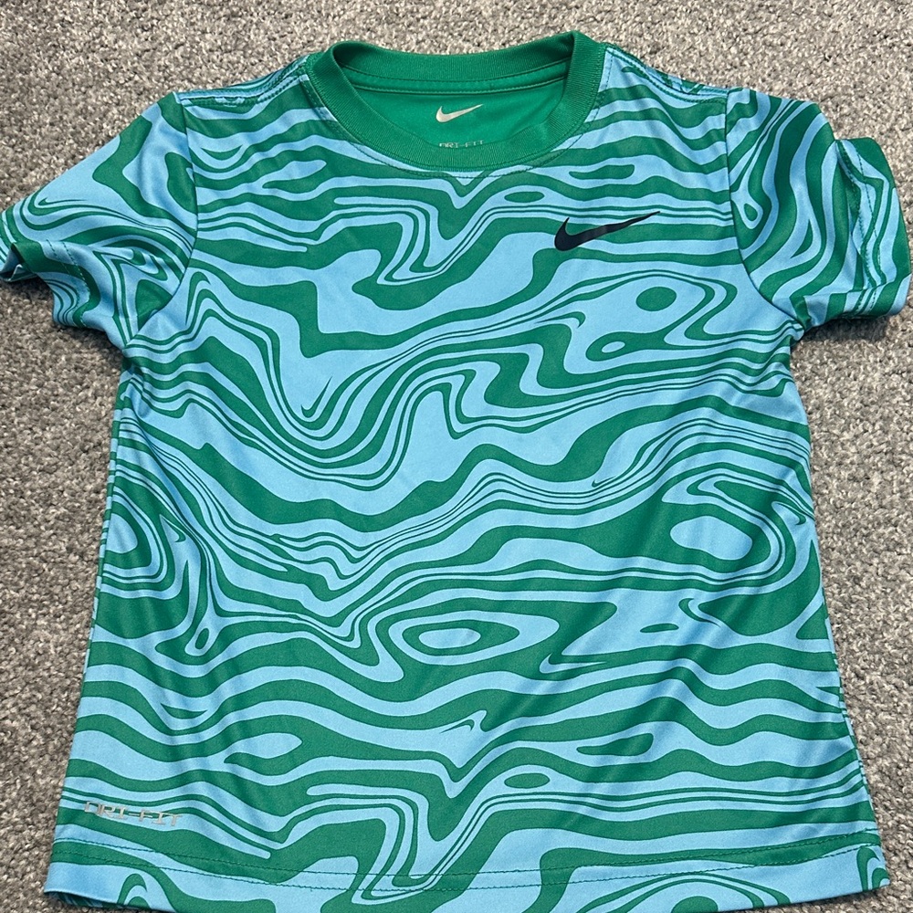 Nike Kids Swirl Pattern Tee in Green and Blue